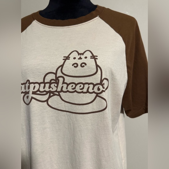 EUC Pusheen Brown and Cream Catpusheeno Graphic T-Shirt size medium - Picture 3 of 8